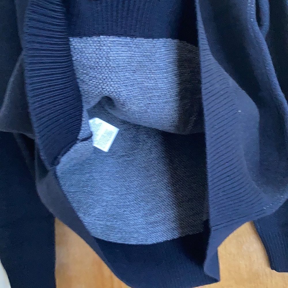 Banana Republic Elephant Crew Neck Sweater - Picture 5 of 7